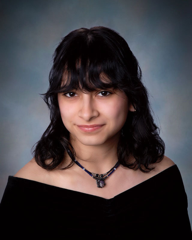Senior goodbye: Daniela Flores