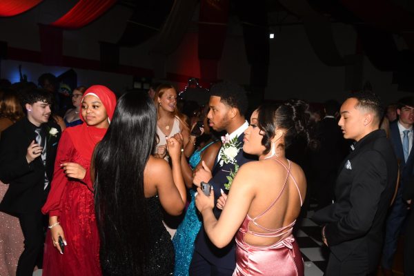 The junior class put on dancing shoes and designer duds Saturday night for the annual junior prom.